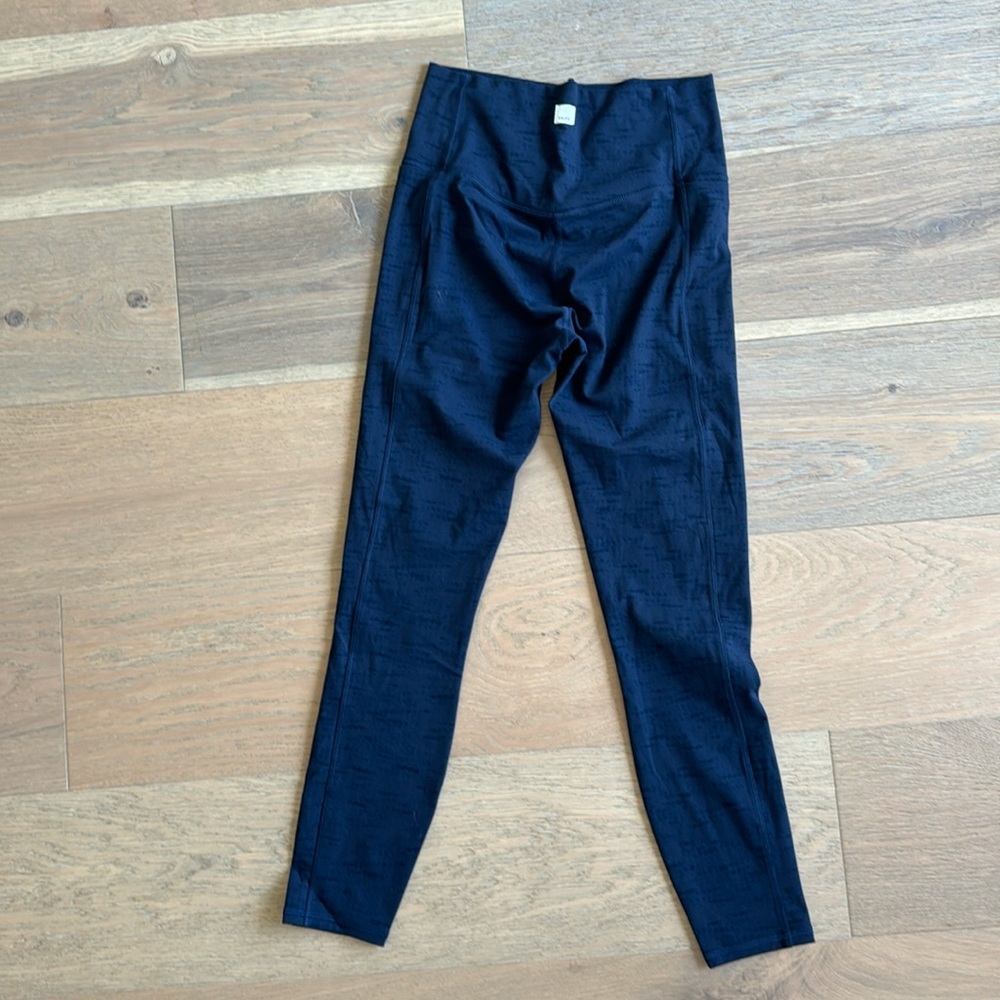 Vuori leggings, like new!!